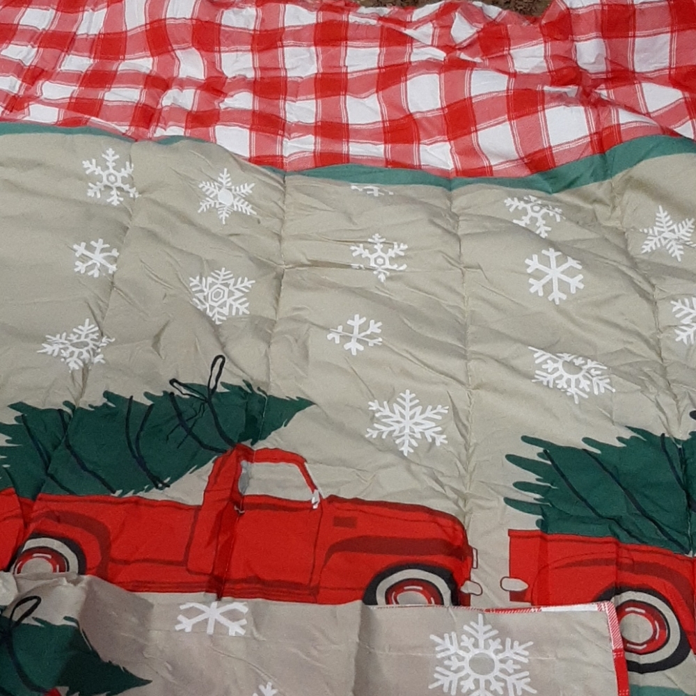 Twin comforter